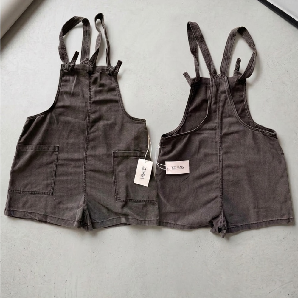 Zenana NWT Overall Romper with adjustable straps. Washed Black Size M